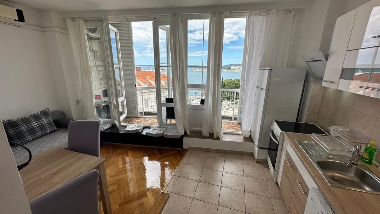 Split Apartments Trpimira Street Bagian luar foto