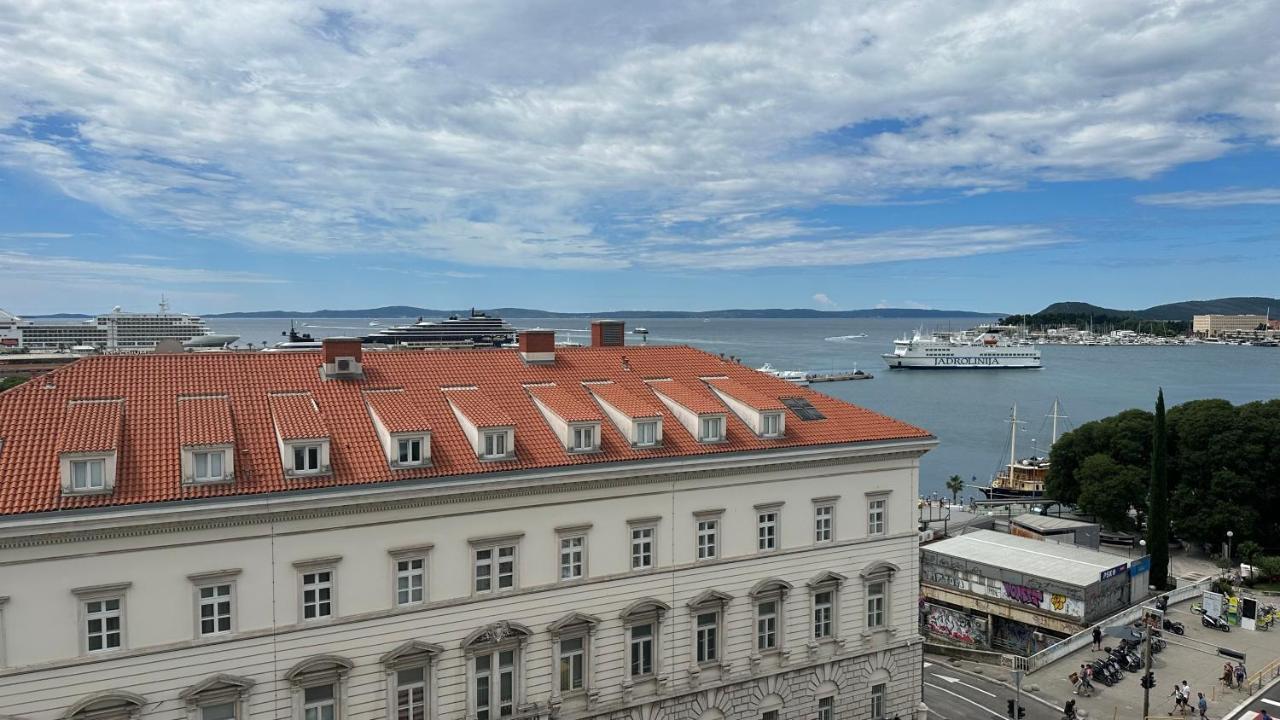 Split Apartments Trpimira Street Bagian luar foto