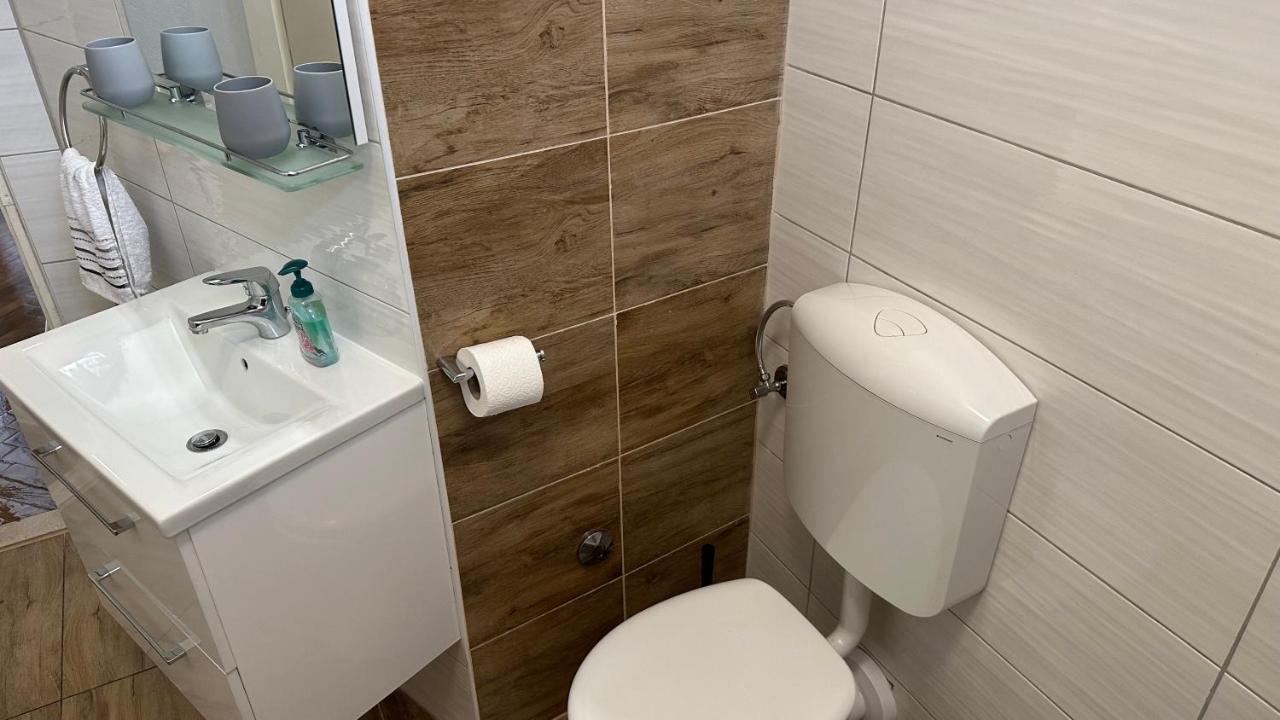 Split Apartments Trpimira Street Bagian luar foto