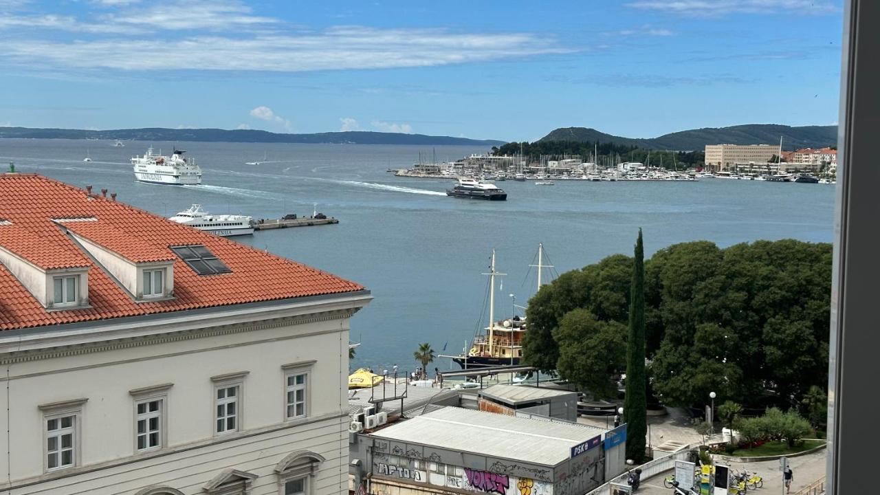 Split Apartments Trpimira Street Bagian luar foto